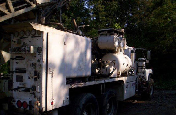 1994 Driltech D25K3W Drill Rig