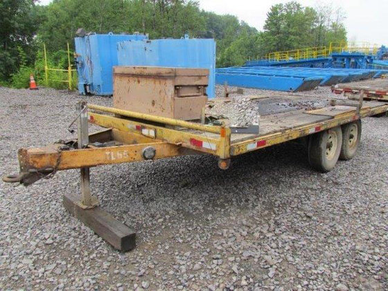 2004 Elgin 16 Foot Flatbed