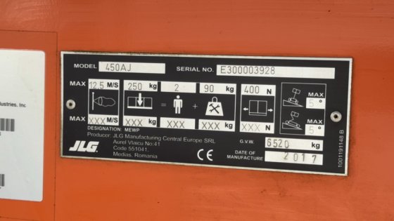 2017 JLG 450 AJ