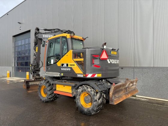 2017 Volvo EWR 150 E