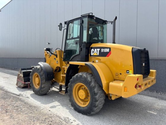 2020 CAT 918 M
