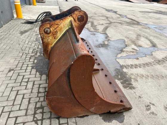 2016年ボルボ EC 480 E Lカプラー