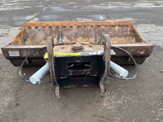 CAT CW 45 S 水力倾斜桶