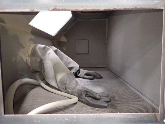 Trin-mac Company Blast Cabinet