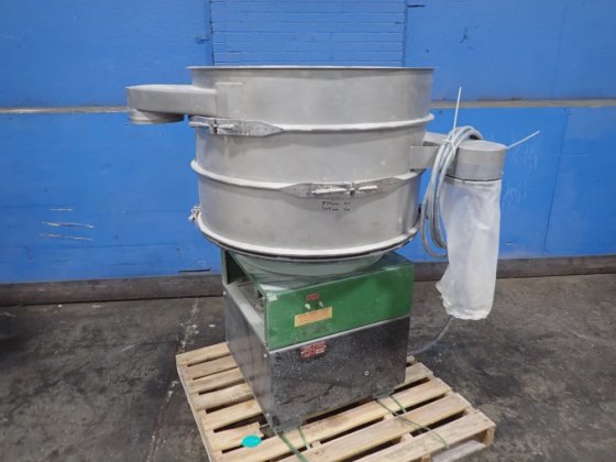 Russell Vibratory Sifter in Euclid, OH, USA