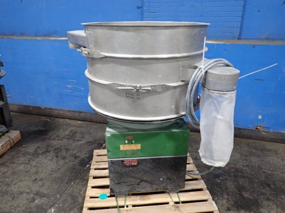 Russell Vibratory Sifter in Euclid, OH, USA