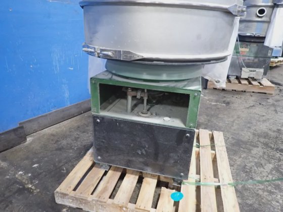 Russell Vibratory Sifter in Euclid, OH, USA
