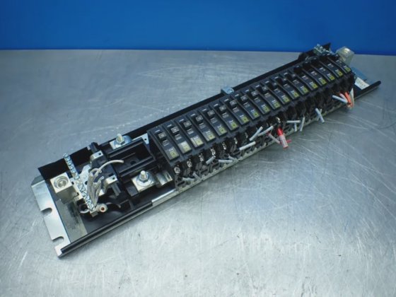 Square D Circuit Breaker Panel Board W/breakers - Nqm810m1csb8 in ...