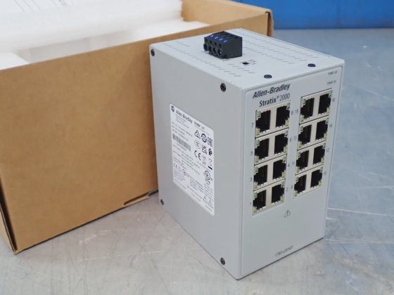 Allen Bradley Stratix 2000 Ethernet Unmanaged Switch in Euclid, OH, USA