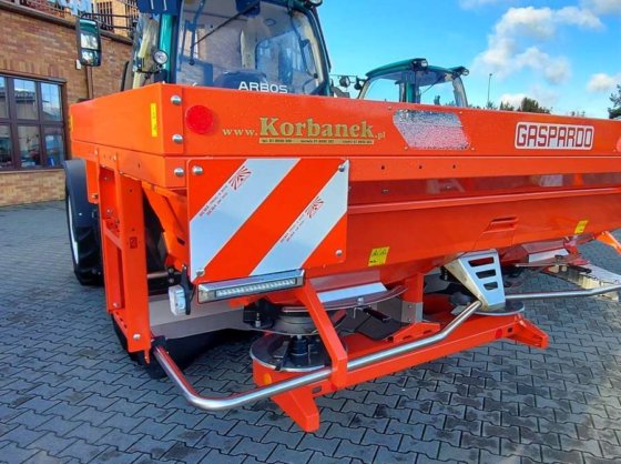 2022 Maschio Gaspardo PRIMO EW 314 fertilizer spreader in Tarnowo