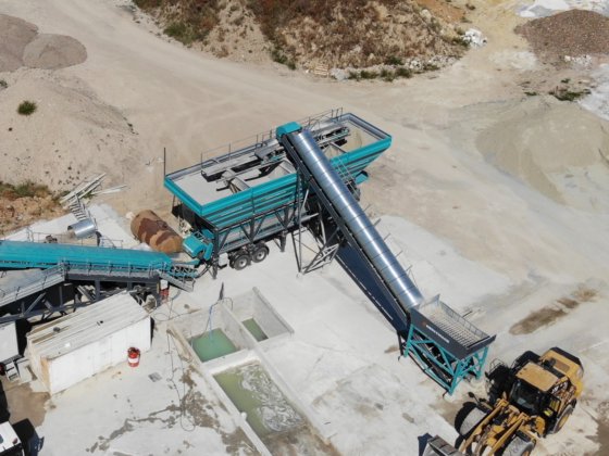 コンストマック プレフィードコンベヤ