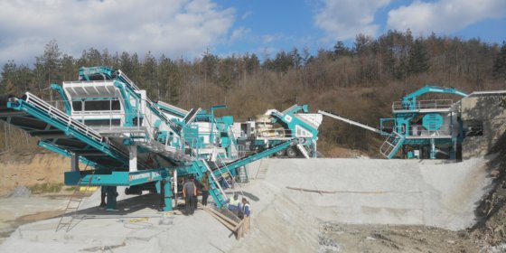 コンストマック JCV-3 - 移動式破砕プラント