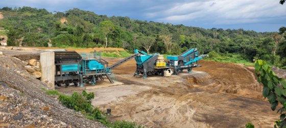 Constmach JC-3 - 移动破碎站