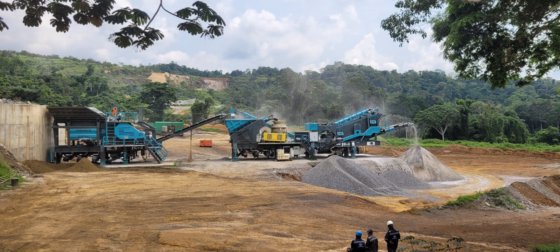 コンストマック JC-3 - 移動式破砕プラント