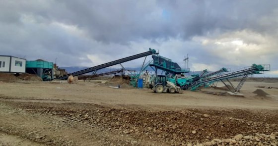 Constmach 固定式筛分和清洗设备