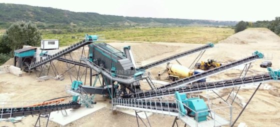 コンストマック定置式スクリーニング＆洗浄プラント