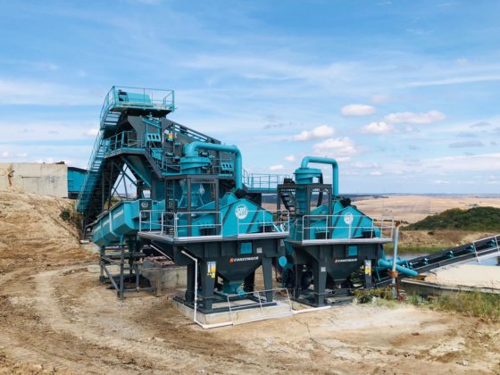 コンストマック定置式スクリーニング＆洗浄プラント