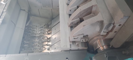 コンストマック二次衝撃破砕機