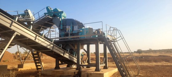 コンストマック二次衝撃破砕機