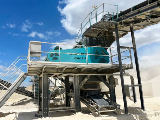 Constmach 二级反击式破碎机