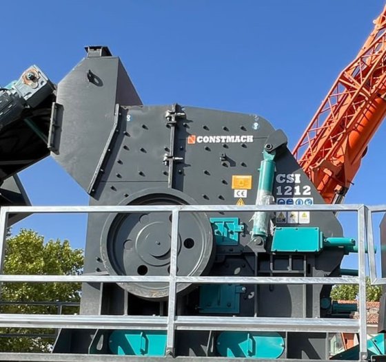 Constmach 二级反击式破碎机