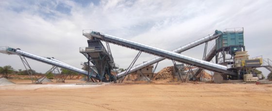 Constmach 固定式破碎站