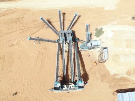 Constmach 固定式破碎站