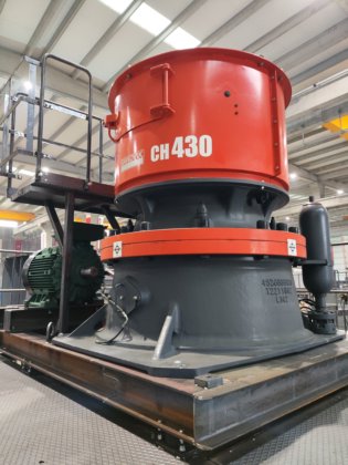 コーンクラッシャー