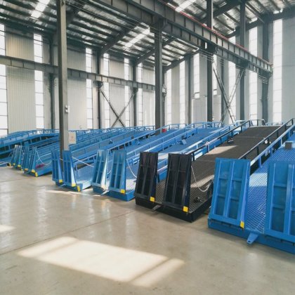 Mobile Yard Ramp for Truck