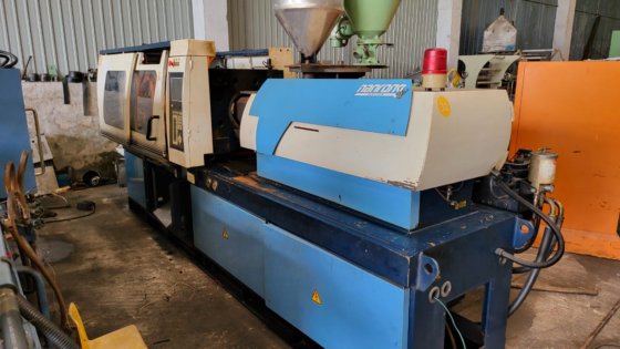 Nanrong 130T Injection Molding Machine