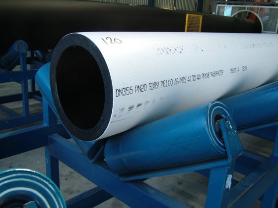 押出装置 ペリプラスト収集テーブル