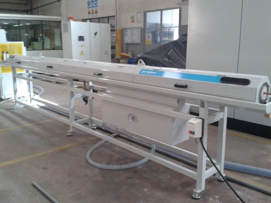 冷却タンク ペリプラスト TA400