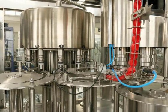 全自动全套瓶装水生产线 矿泉饮用水装瓶机