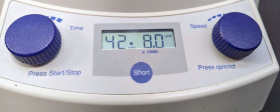 Eppendorf 5415D Centrífuga Digital