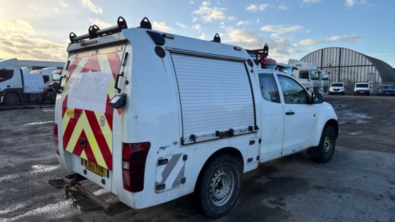 2015 年铃木 D-Max