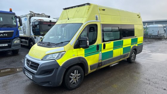 2017 菲亚特杜卡迪