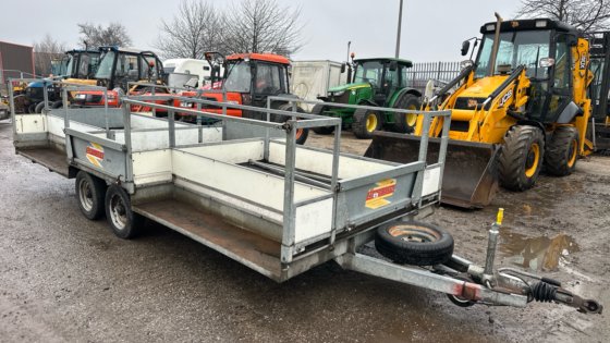 2005 贝特森特别制造拖车