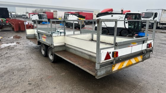 2005 贝特森特别制造拖车