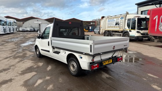 2021 菲亚特多宝