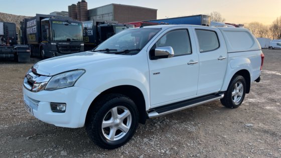 2015 年铃木 D-Max