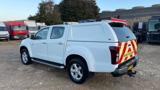 2015 年铃木 D-Max