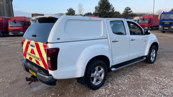 2015 年铃木 D-Max