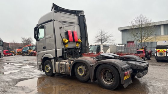 2017年 メルセデス・ベンツ アクトロス