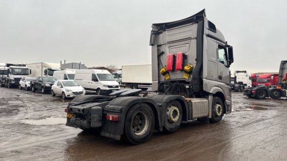 2017年 メルセデス・ベンツ アクトロス