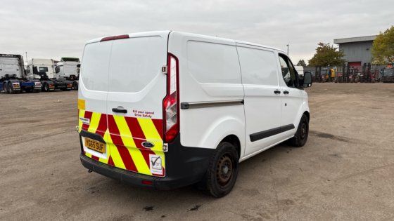 2015年フォード・トランジット・カスタム