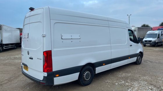 2018 奔驰斯宾特