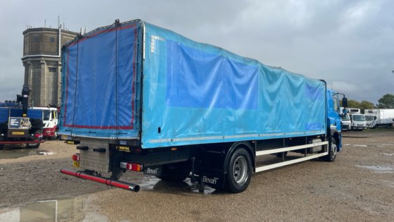 2020年戴姆勒卡车CF