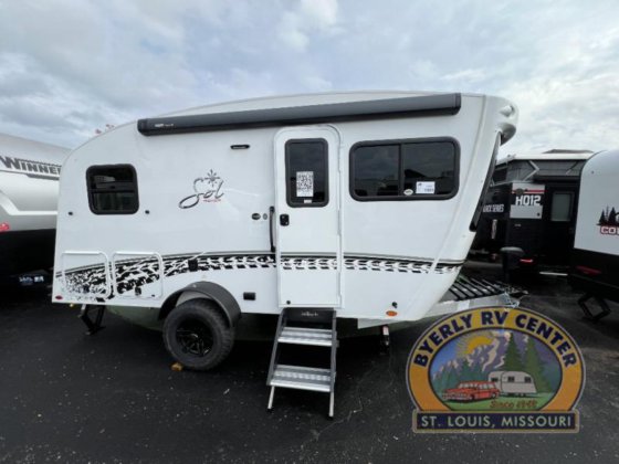 2025 enTech RV Sol Eclipse