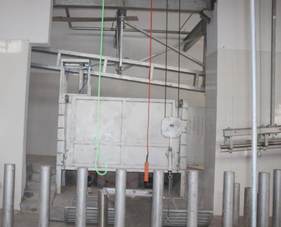 用于牛肉屠宰场设备的牛屠宰线机牛屠宰剔晕箱