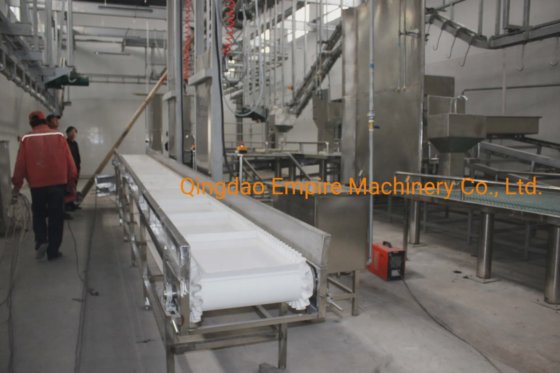 自動コンベヤーベルト屠殺設備家禽麻酔機家畜用長寿命